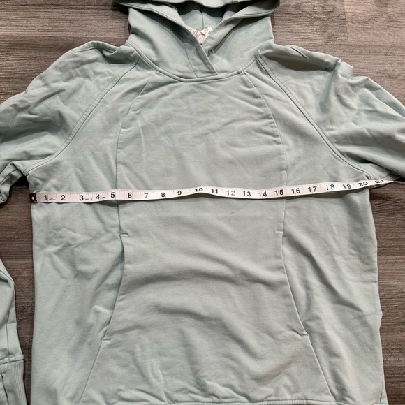 Lululemon Athletica Women’s Scuba Hoodie Pullover in Hazy Jade - Picture 10 of 11